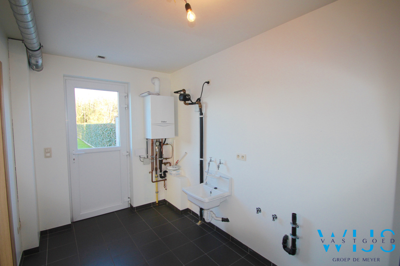 Landelijk gelegen tijdloos woonhuis te Ertvelde ! 