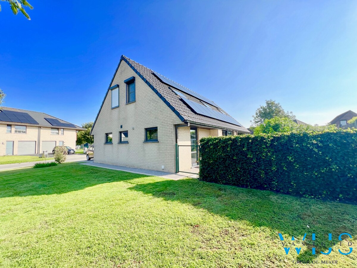 Stijlvolle alleenstaande woning te Ertvelde/ Rieme 
