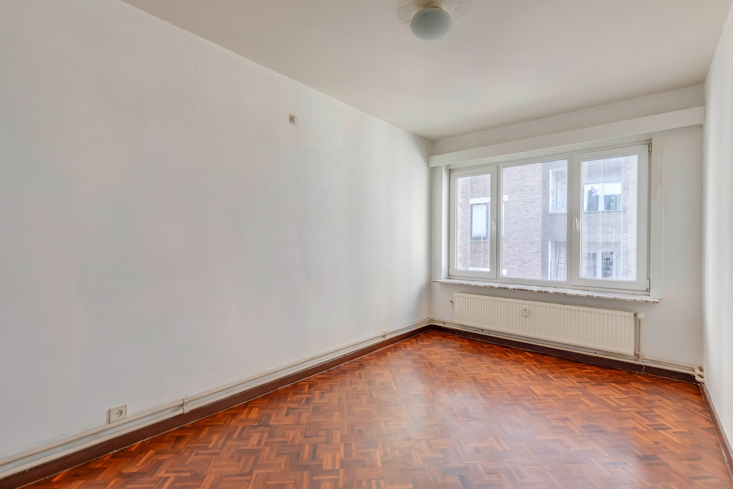 Zeer goed gelegen 2 slaapkamer appartement 