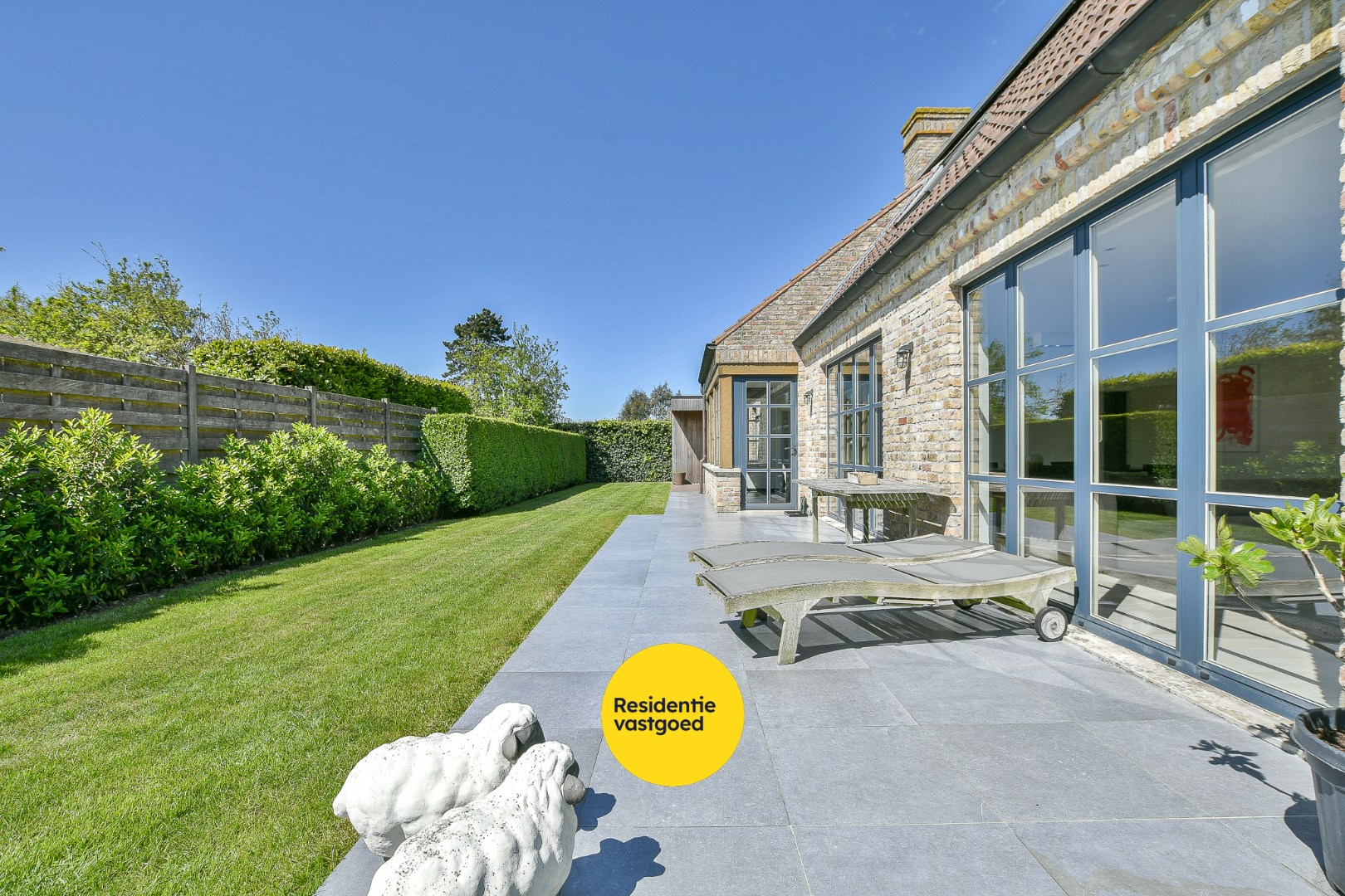Prachtige villa in rustige woonwijk te De Haan - Klemskerke te koop! 