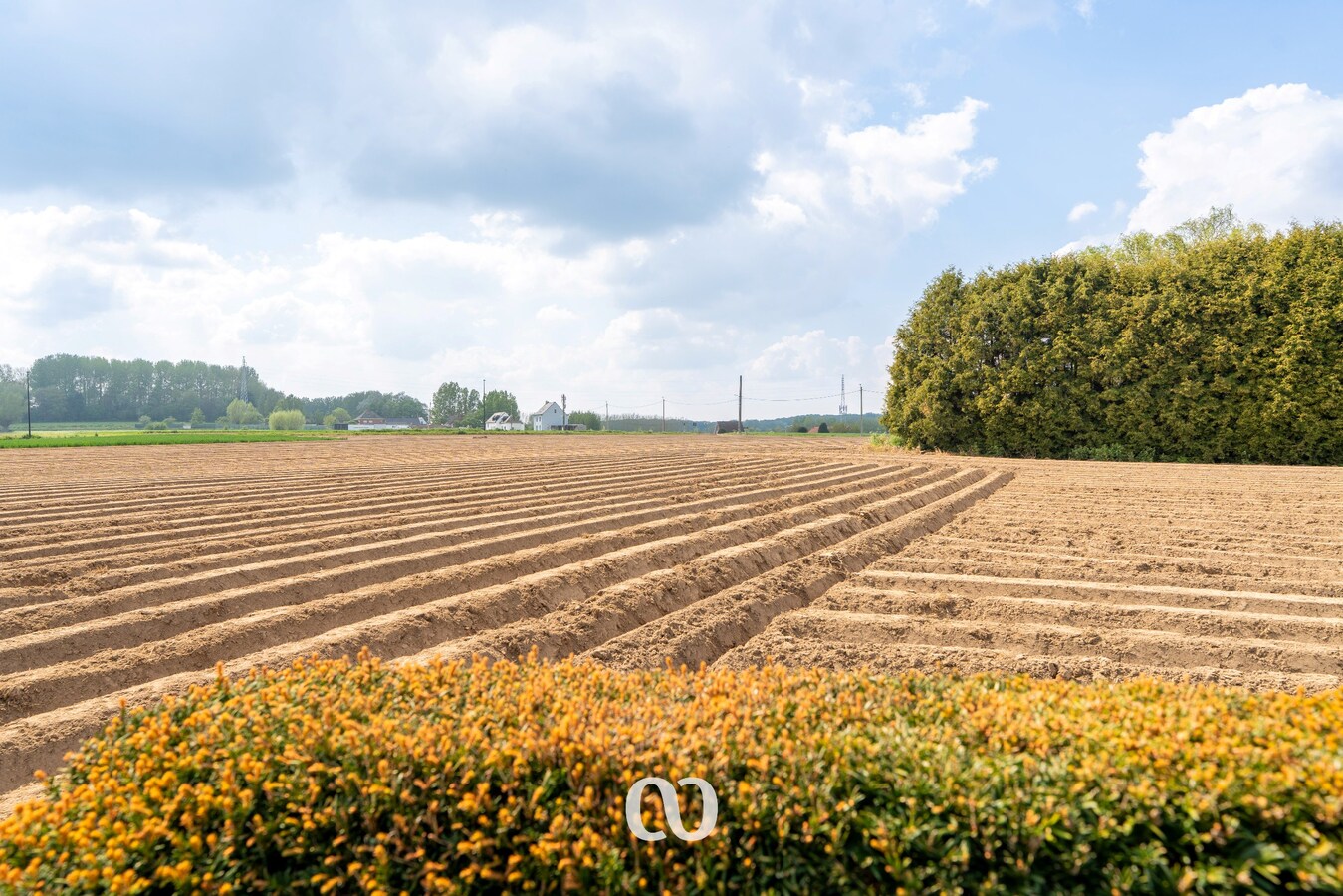 Prachtig gelegen gezinswoning met tuin en uitzicht in het centrum van Etikhove 