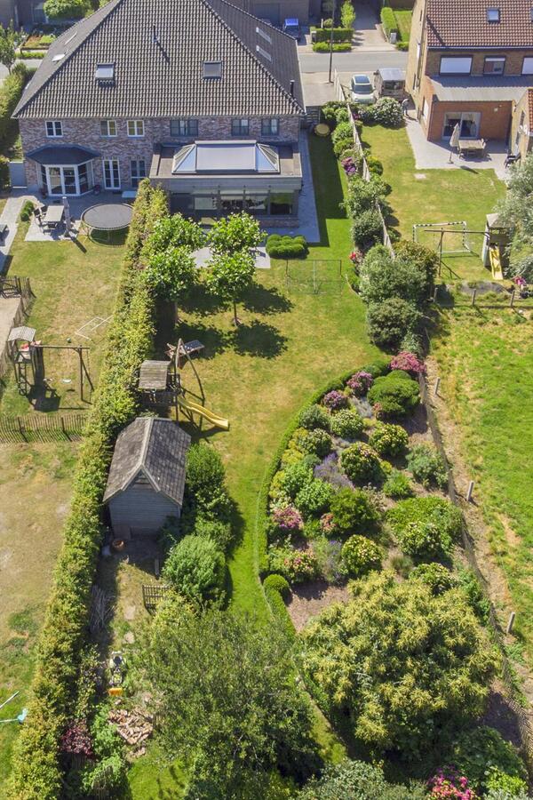 Prachtige recente villa te Aartrijke 