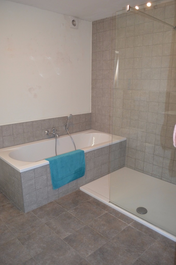 Nieuwbouw / renovatie zeer rustig gelegen te Maldegem 