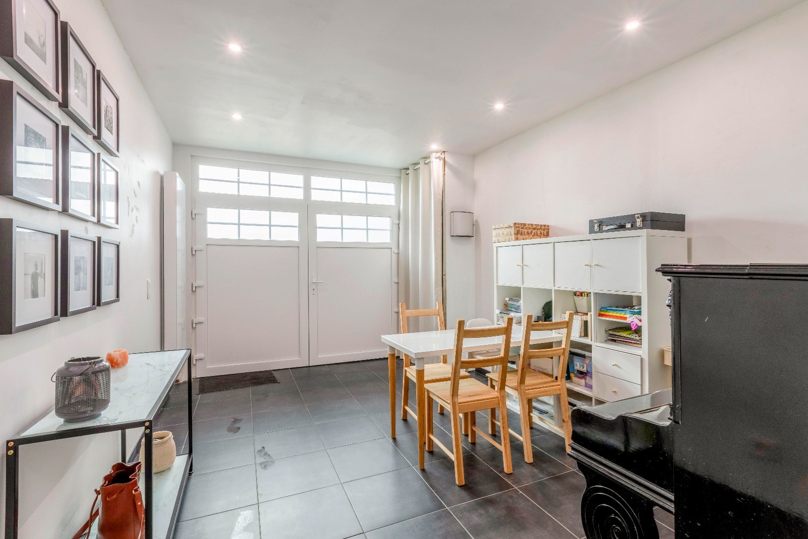 Instapklare woning met tuin in de gezellige kern van Laarne 