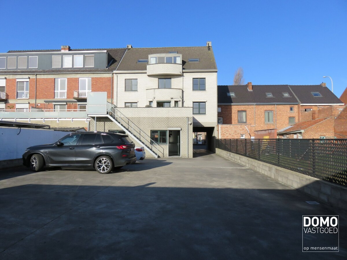 GUNSTIG GELEGEN OPBRENGSTEIGENDOM TE HASSELT 