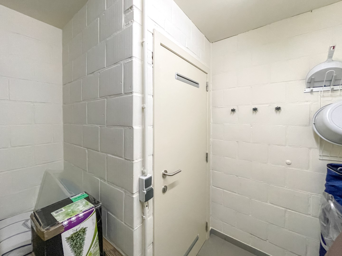 Praktische berging te koop in centrum Oudenburg (Kapellestraat) ! 