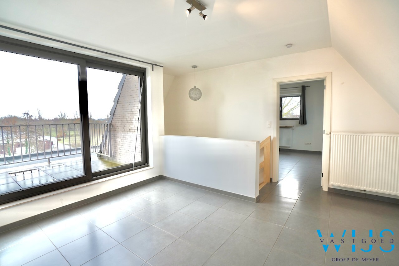 Prachtig appartement in het rustige landelijke OOSTEEKLO ! 