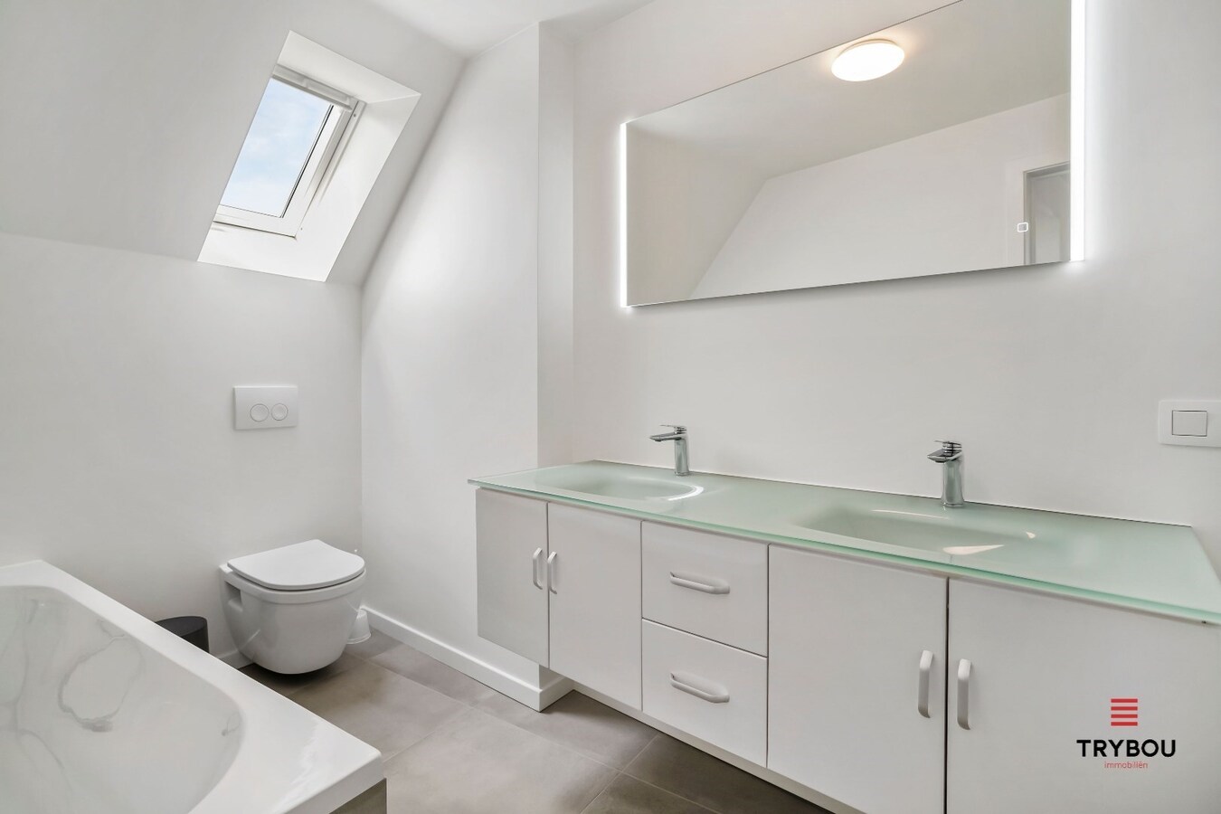 Recent gerenoveerde woning aan de stadsrand van Brugge 