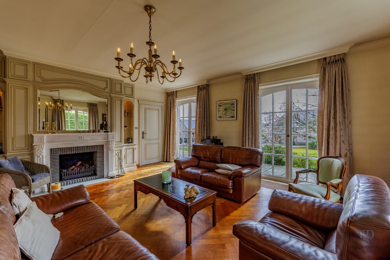 Karaktervolle villa, in Franse stijl. 