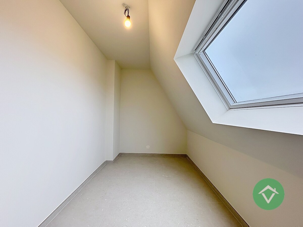 Uniek nieuwbouw appartement met 2 slaapkamers en veel zonlicht te Eernegem 