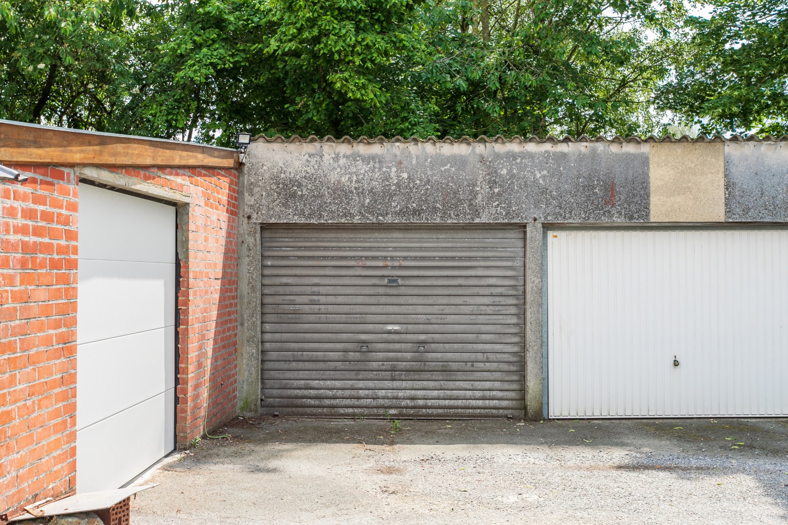 Gerenoveerde woning (EPC B) met 3 slaapkamers, 2 badkamers, tuin en garagebox te koop 