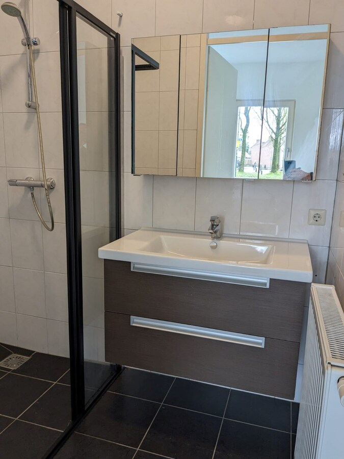 Instapklaar 2-kamer appartement nabij het centrum van Bladel. 