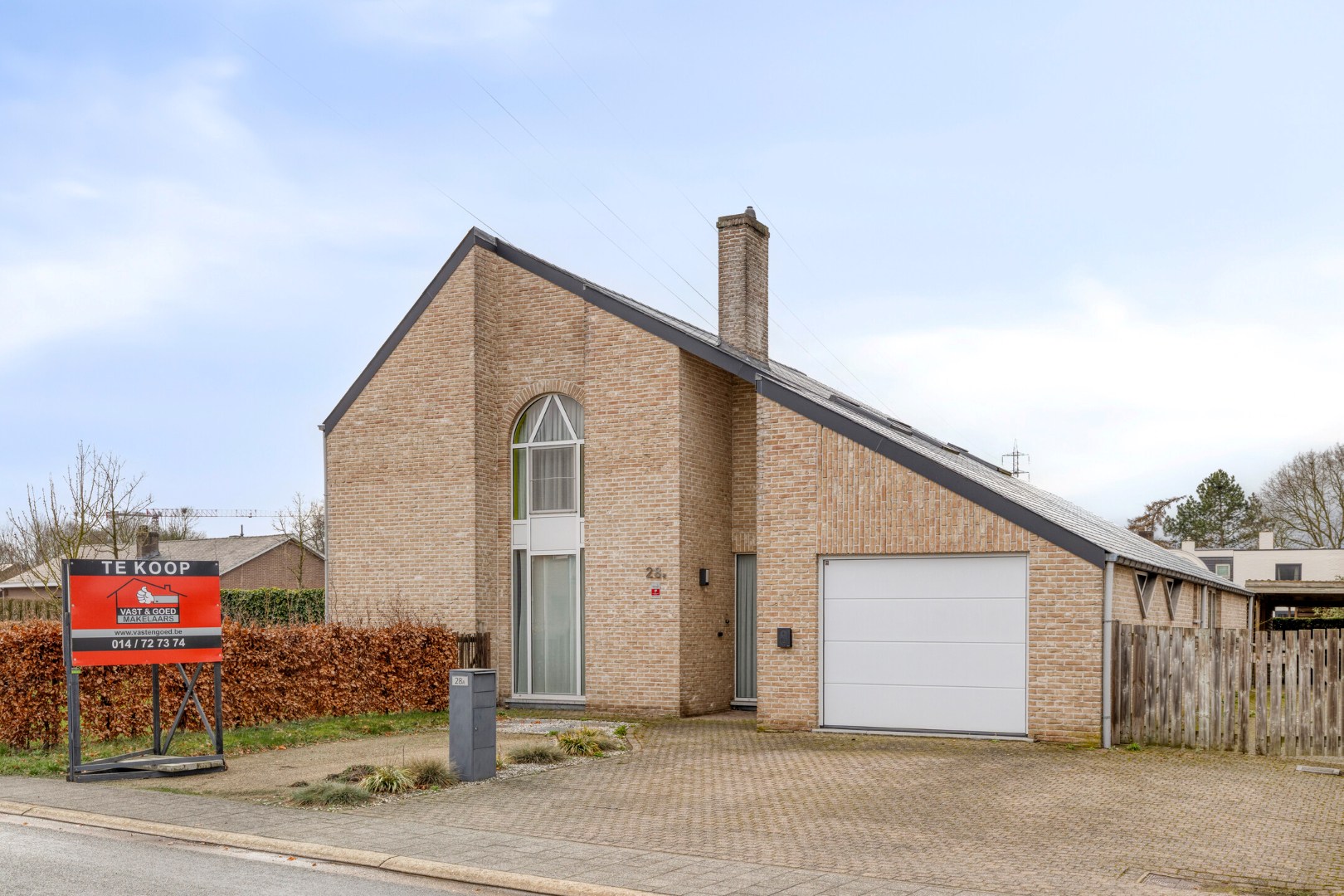 Uitzonderlijke villa met 4 slpk. nabij Geel-Centrum 