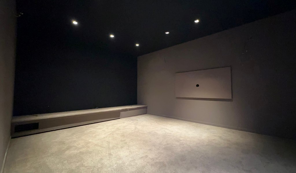 Handelspand met garage te koop in Merelbeke-Melle