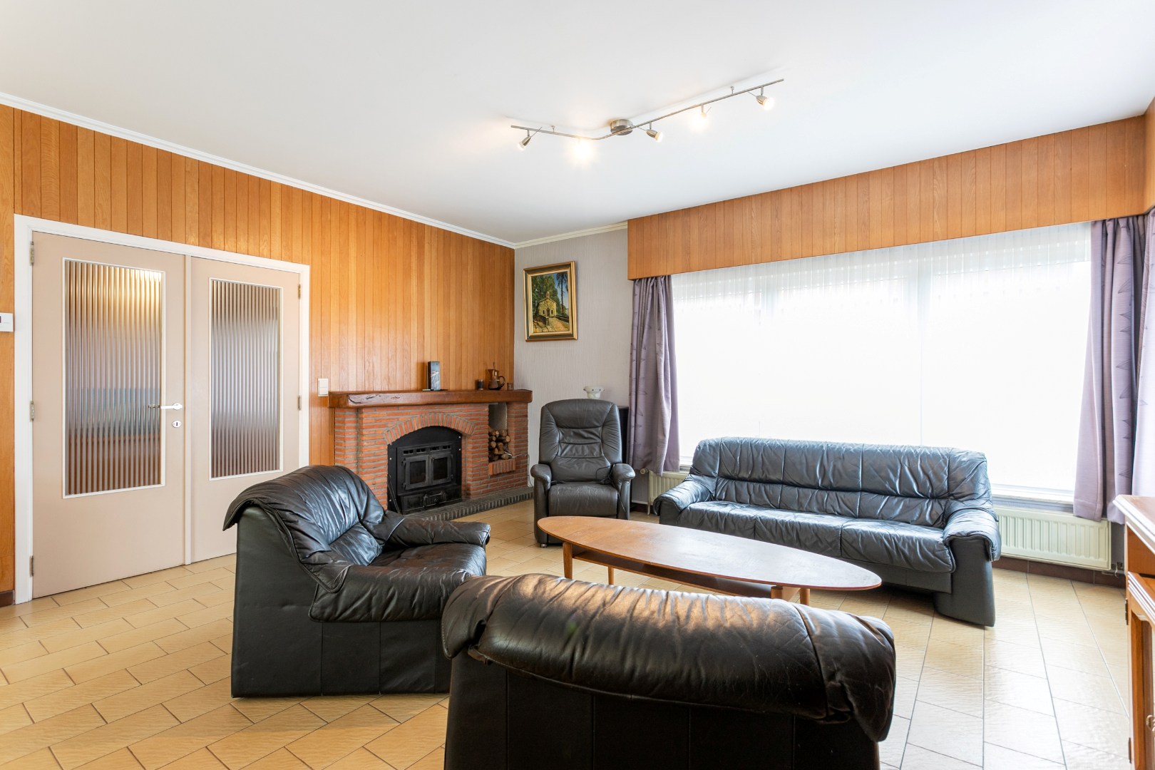 Goed gelegen 3-gevelwoning met 4 slpk 