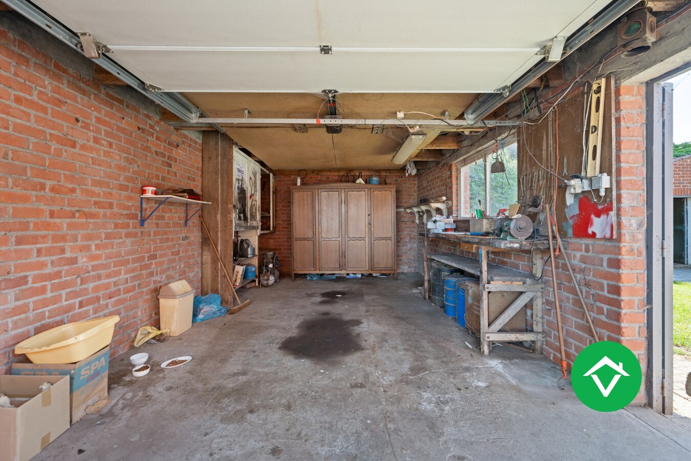 Woning met 3 slaapkamers en garage te Koekelare 