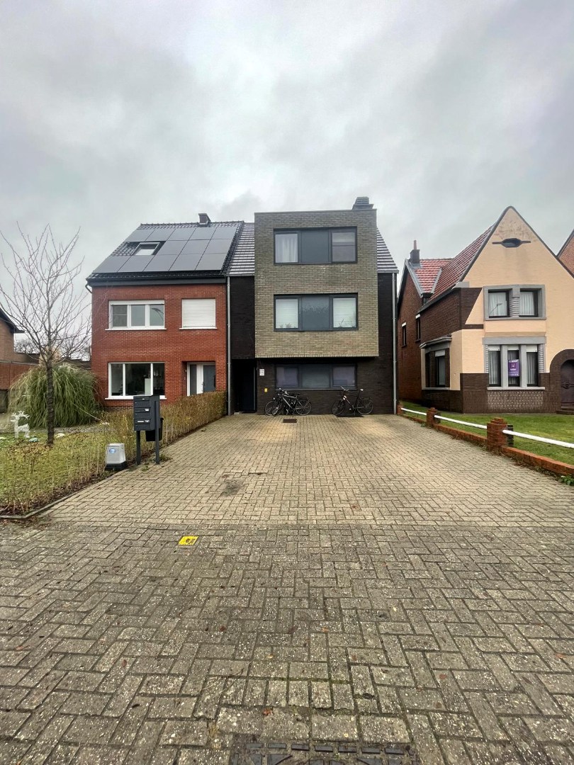 Verzorgd 1-slaapkamerappartement met terras te huur in Geel! 