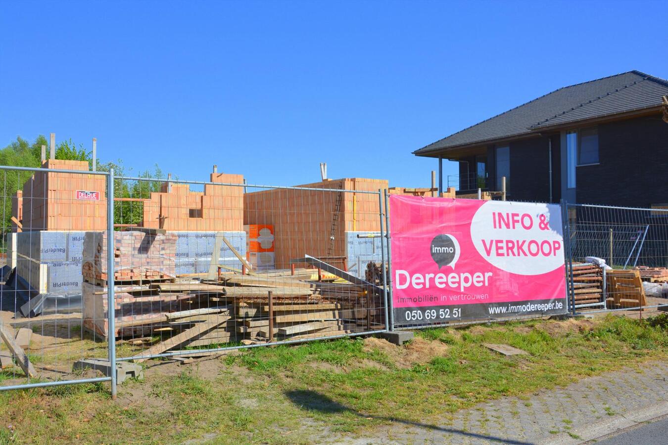 Ruime koppelwoonst in pastoriestijl 