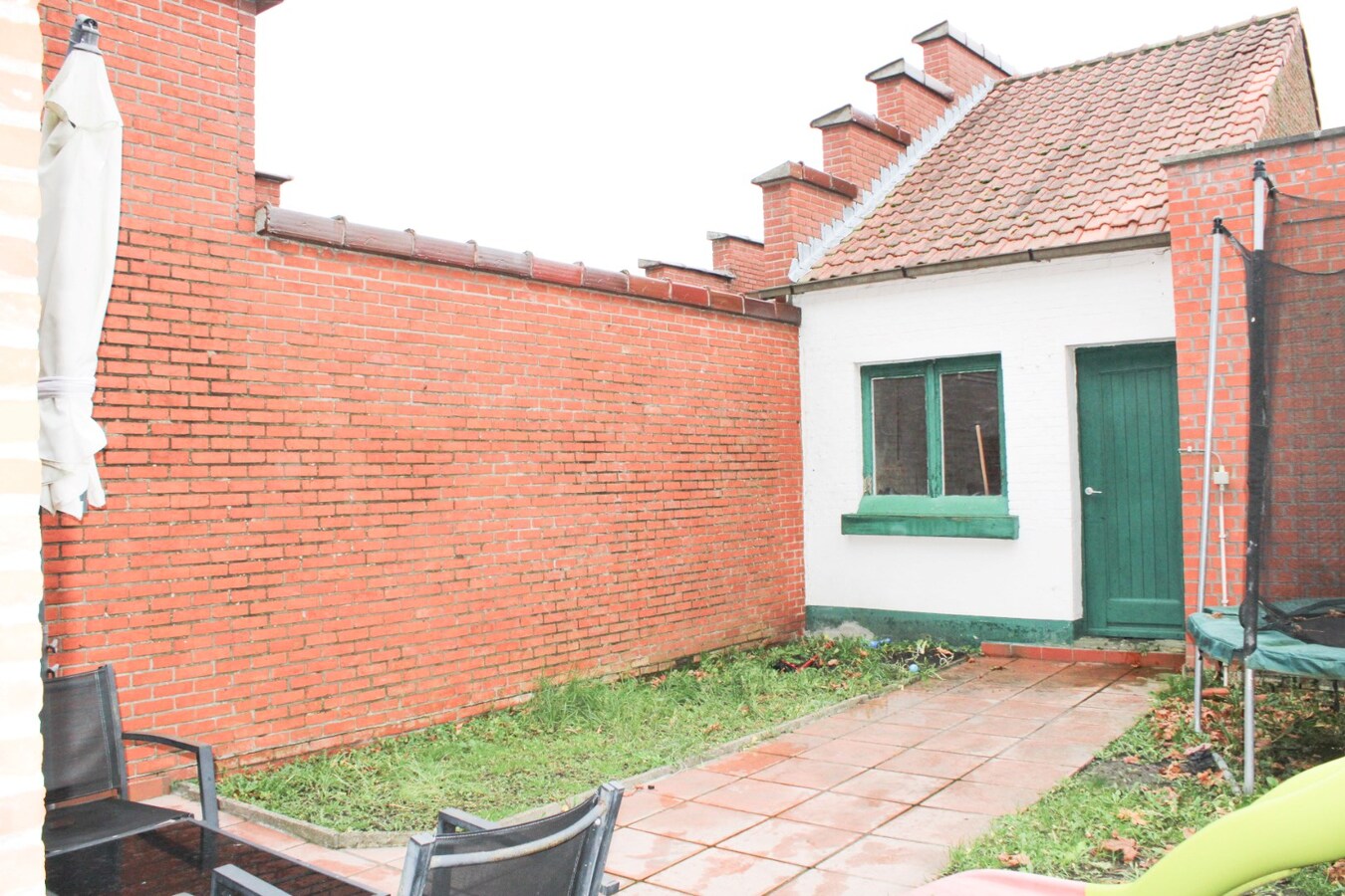 Instapklare woning in het hart van Sint-Niklaas met 5 slaapkamers en inpandige garage 