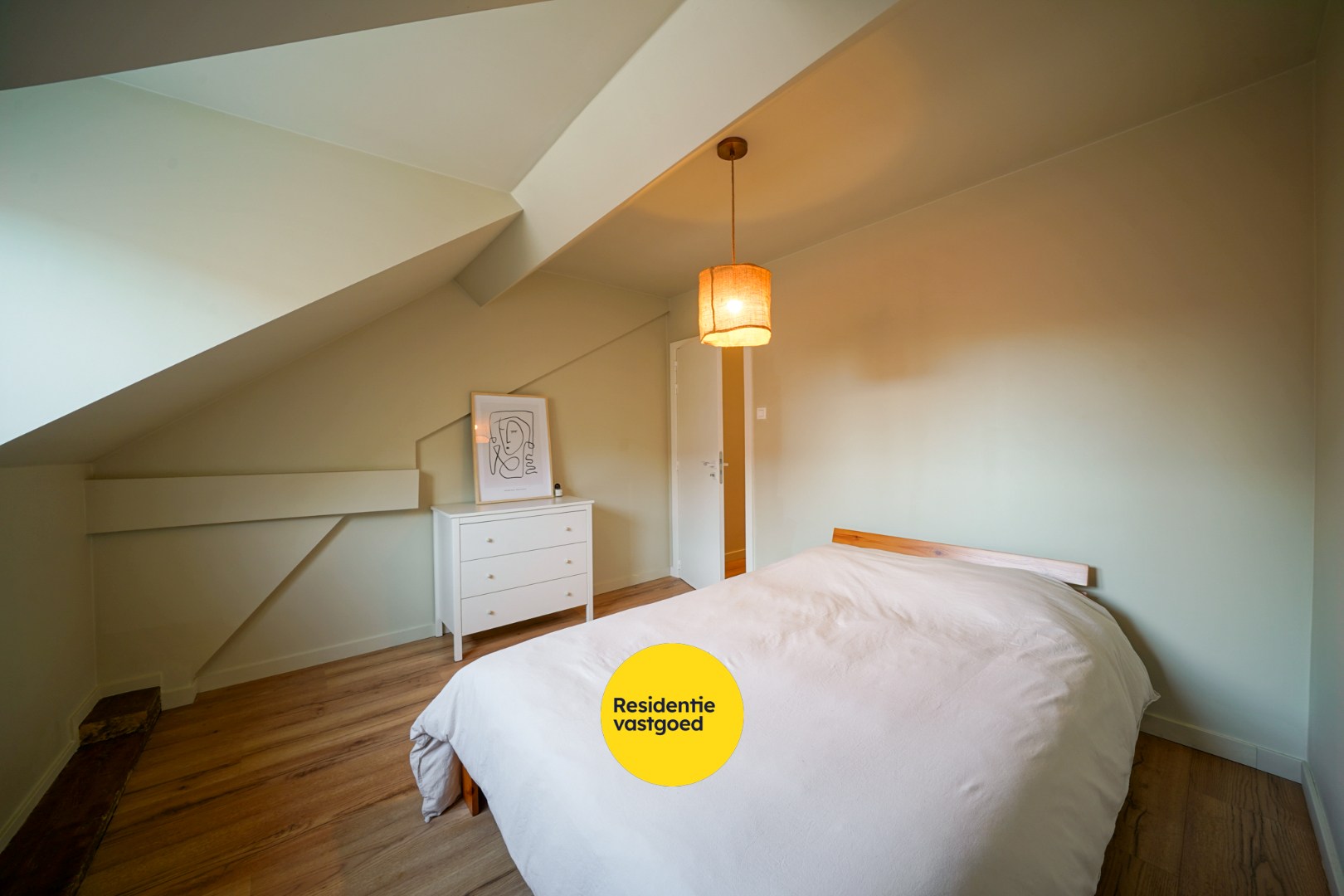 Stijlvol gerenoveerd appartement met karakter in het historisch centrum van Oostende 