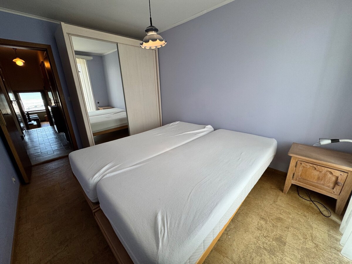 Appartement te koop met frontaal zeezicht en 2 slaapkamers te Middelkerke 