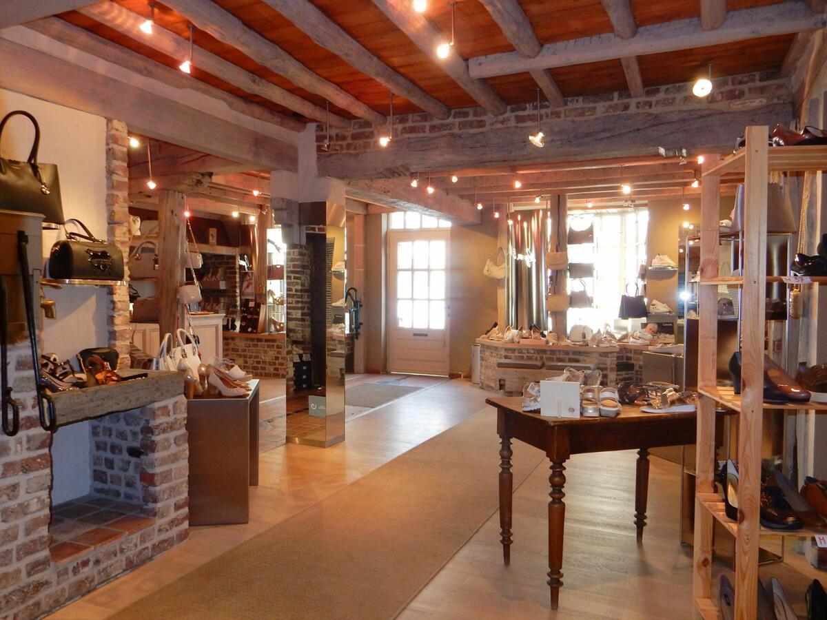 Prachtige handelszaak op commerciële ligging 