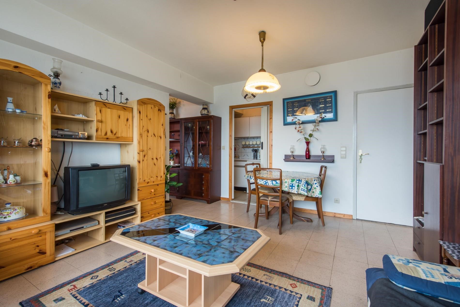 APP. DE VACANCES  AVEC VUE SPENDIDE SUR LE PORT DE PLAISANCE 