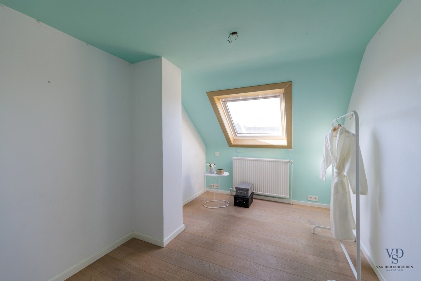 Tijdloze villa met zicht op groen. 