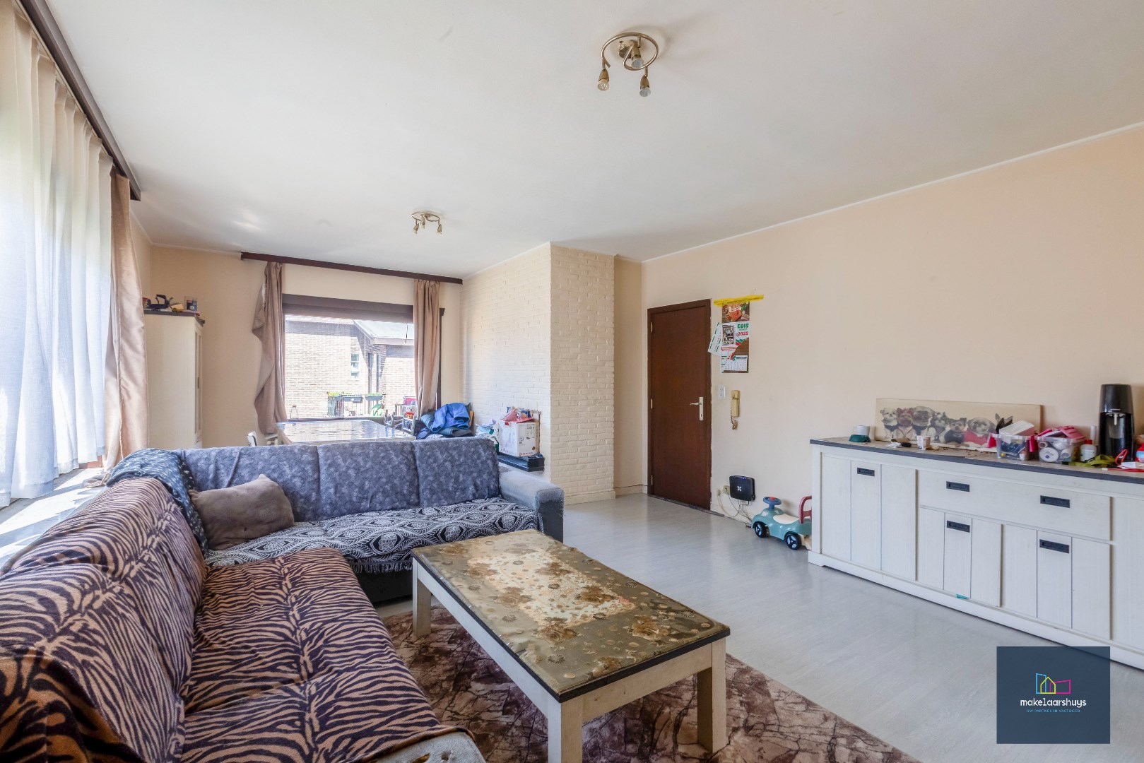 Building met 2 app. met 3 slps en 2 garages 