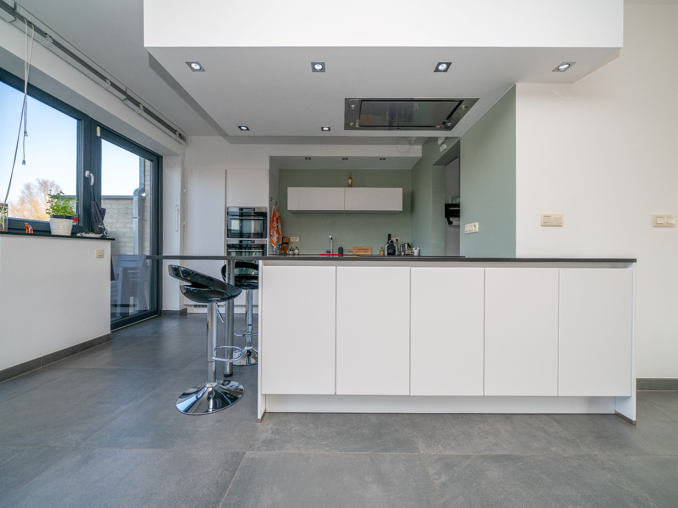 Nouvelle construction 3 chambres, 3 sdb et garage 