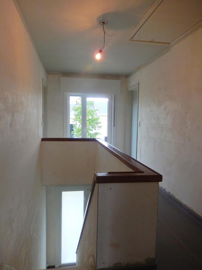 Mooi vernieuwde woning met 4 slaapkamers 