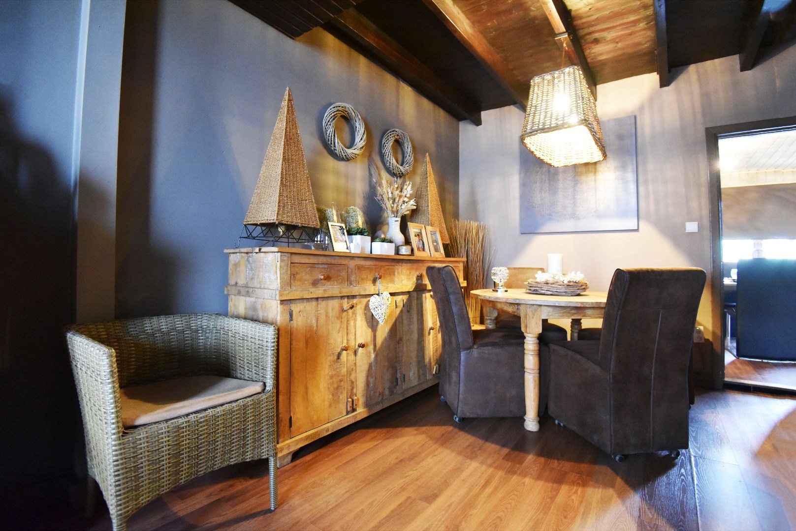 Gezellige te renoveren rijwoning nabij  centrum Maldegem 