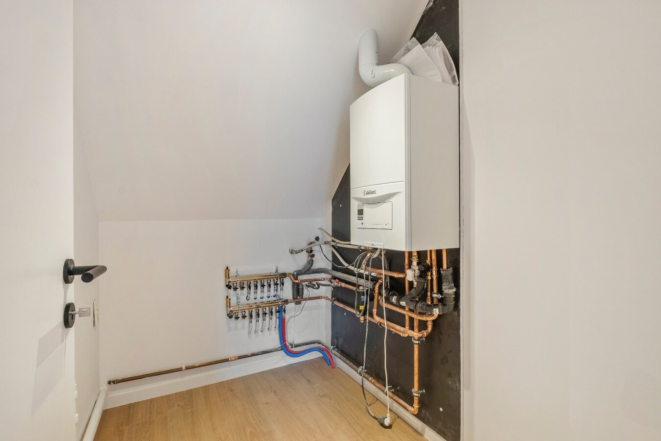 Instapklare ruime woning met tuin nabij de Leie ! *** NONO INSPIRED *** 
