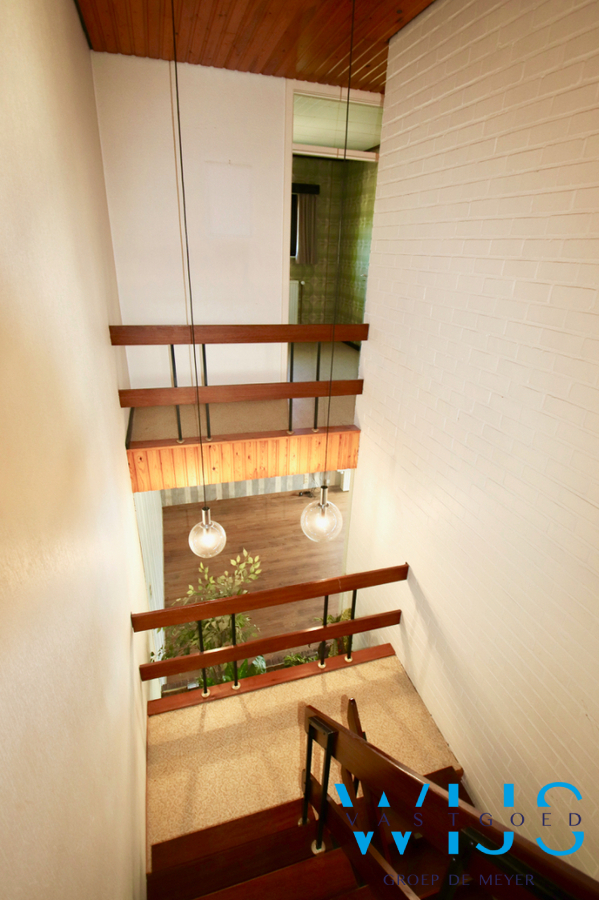 Ruime gezinswoning met 4 slaapkamers te Bassevelde ! 