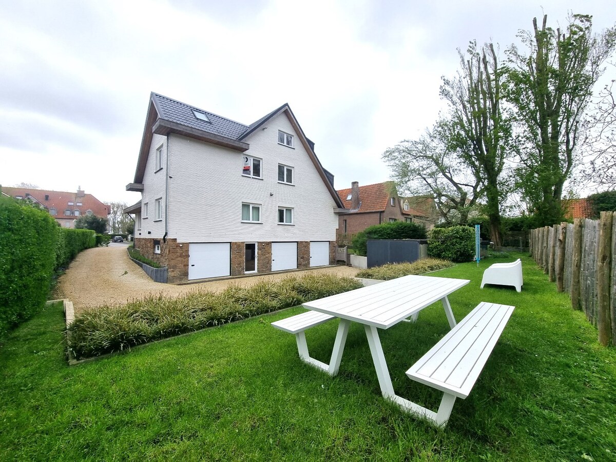 Garage te Zeebrugge-strand 