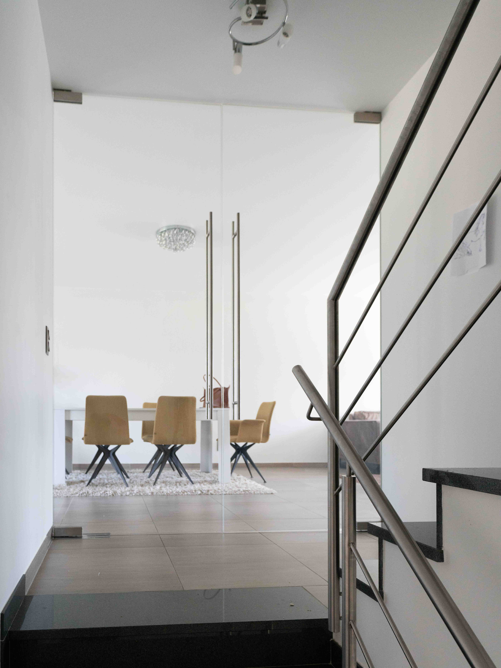 Zéér ruime en recente woning met 3 kamers en 2 badkamers 