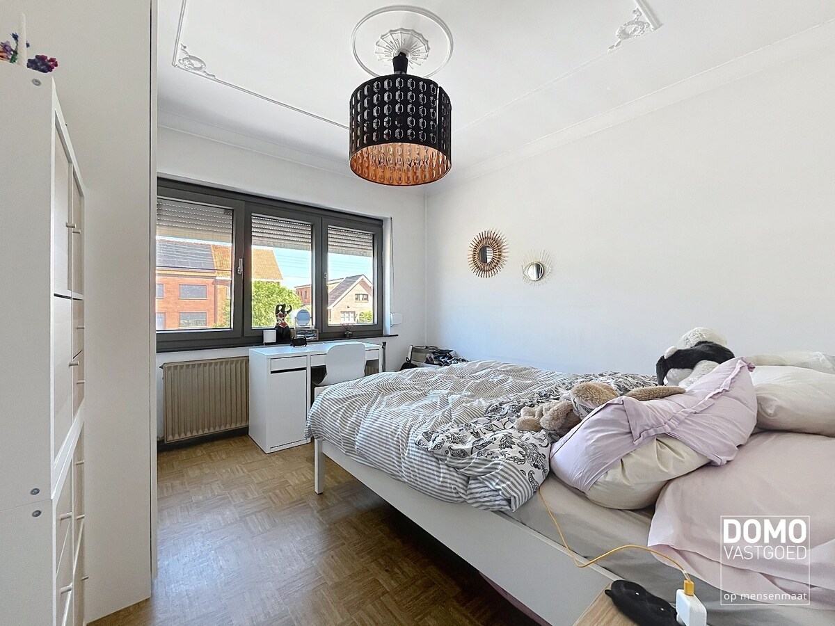 GERENOVEERDE WONING MET 3 SLAAPKAMERS, VOLLEDIGE KELDER EN PRACHTIGE TUIN TE HASSELT 