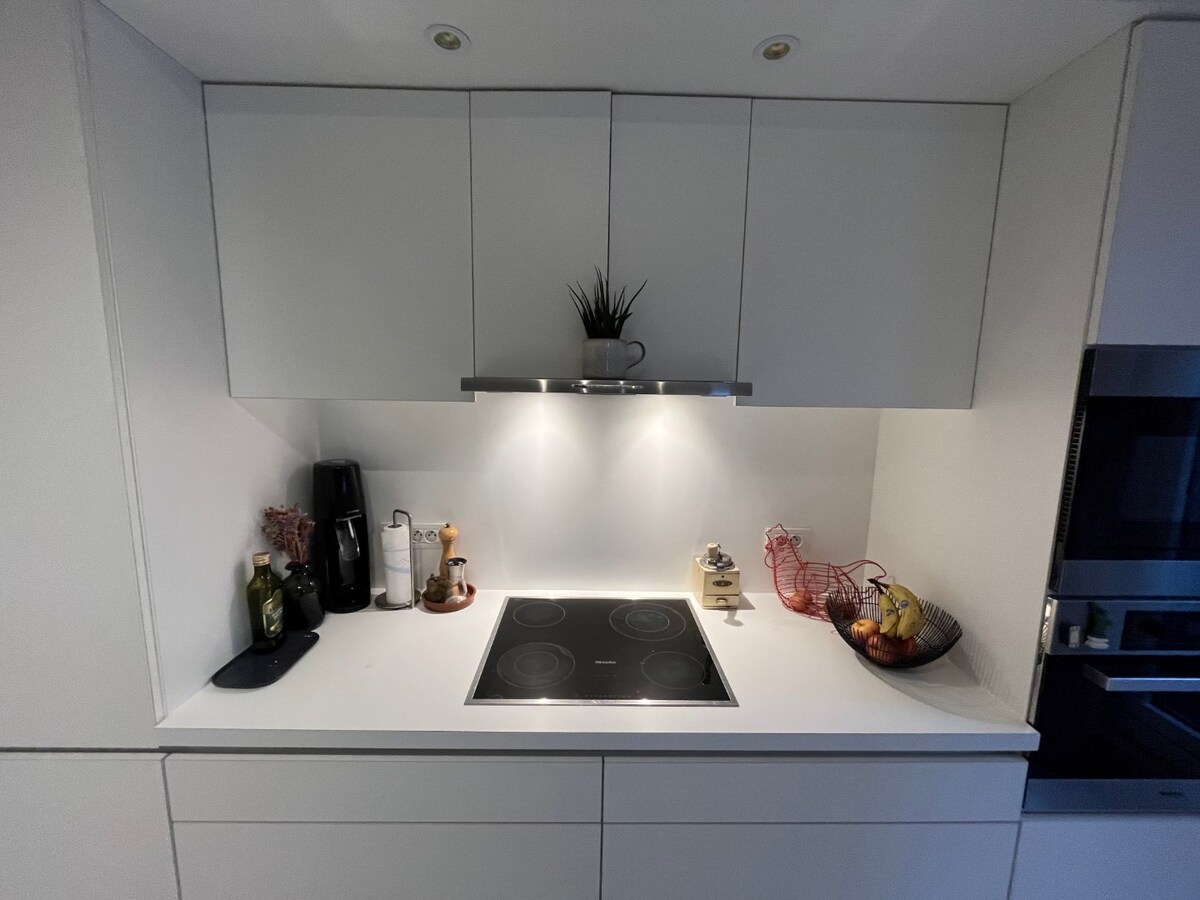 Bijzonder ruim 2-slpk-luxeappartement in centrum De Pinte 