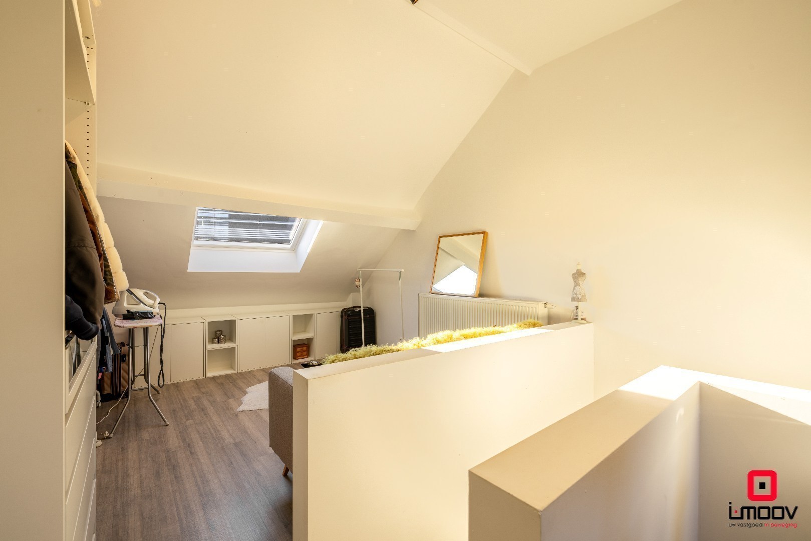 Hedendaags gerenoveerde stadswoning met lichtrijke leefruimtes en optie tot kangoeroewonen 