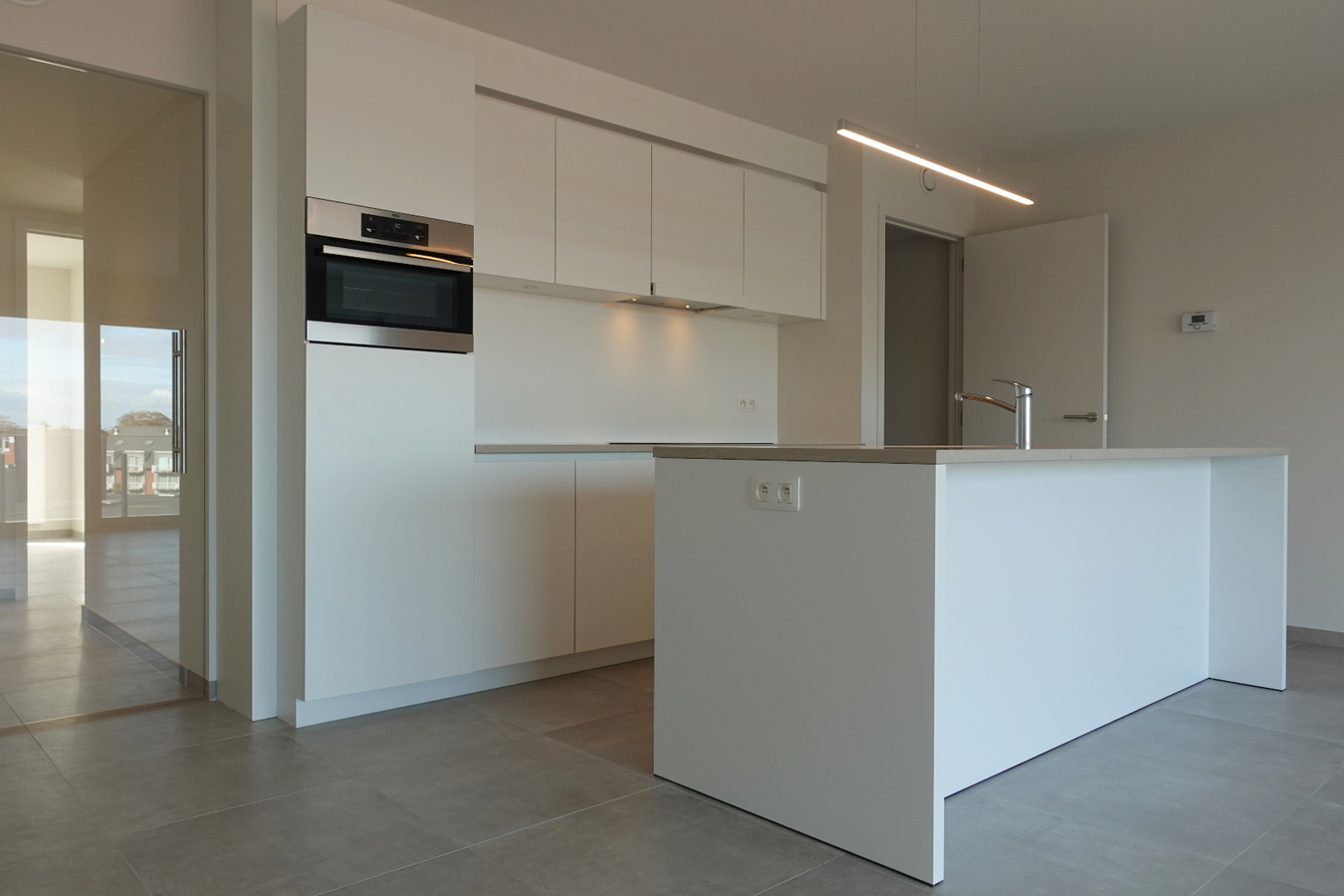 Prachtig nieuwbouwappartement met garage 