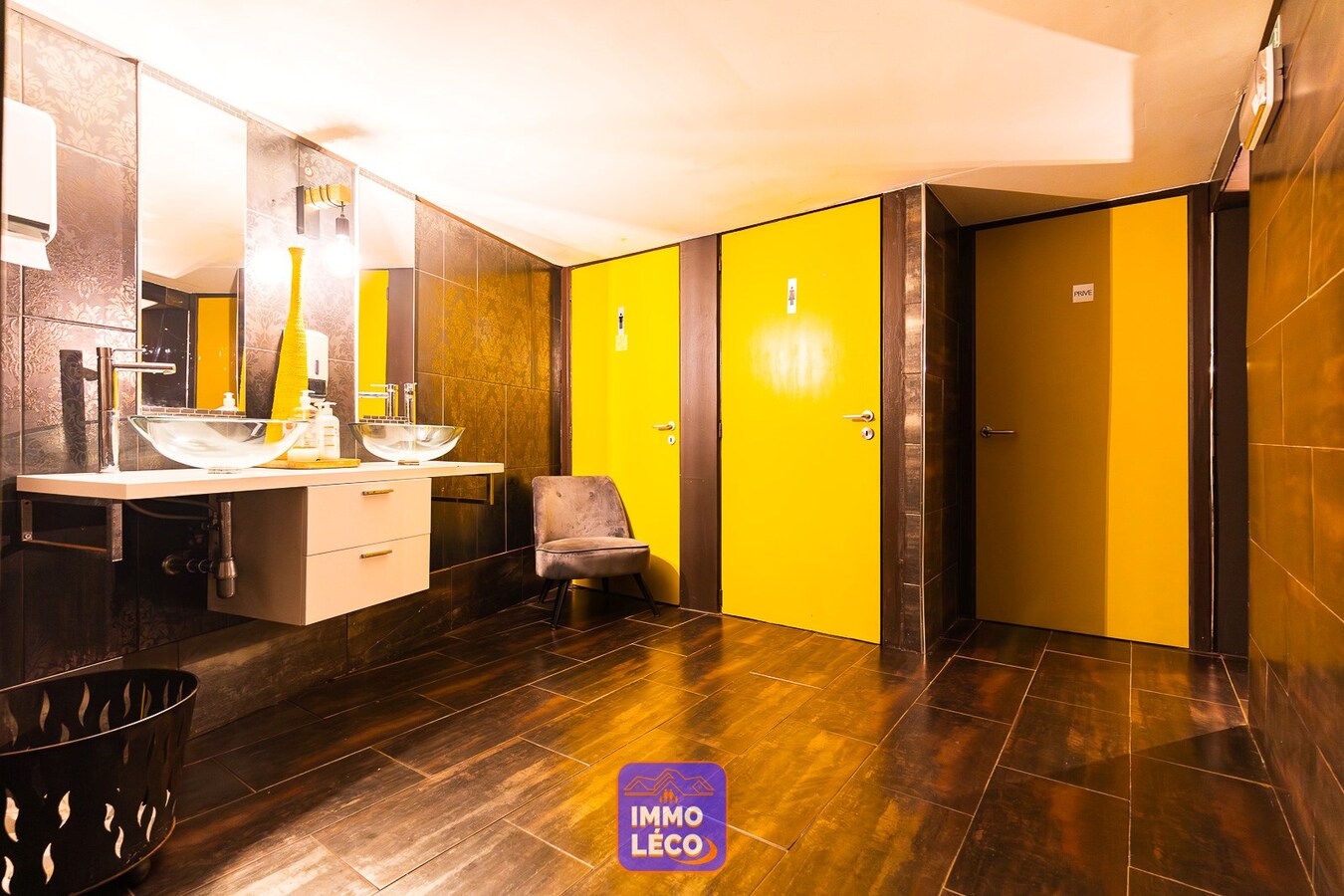 Tea-Room "Fraise &amp; Myrtille" en plein centre-ville, TOP OPPORTUNITE ! 