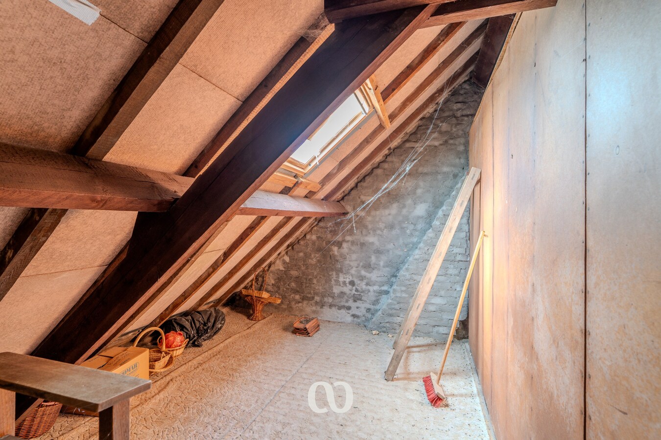 Half open bebouwing op rustige ligging in centrum Berchem 