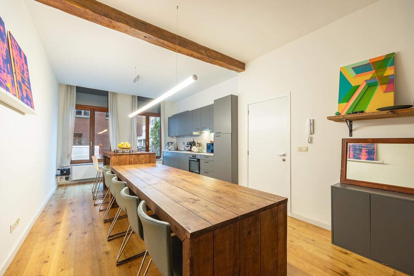 Gerenoveerd gelijkvloers appartement met stadstuin! 