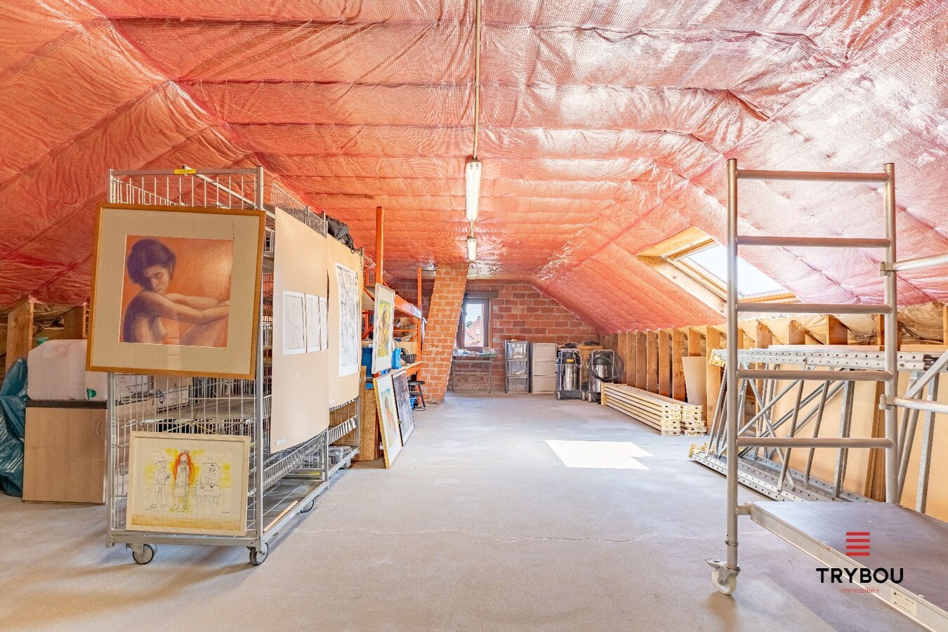Gerenoveerde landelijke woning op een perceel van 1396m² met prachtige verzichten! 