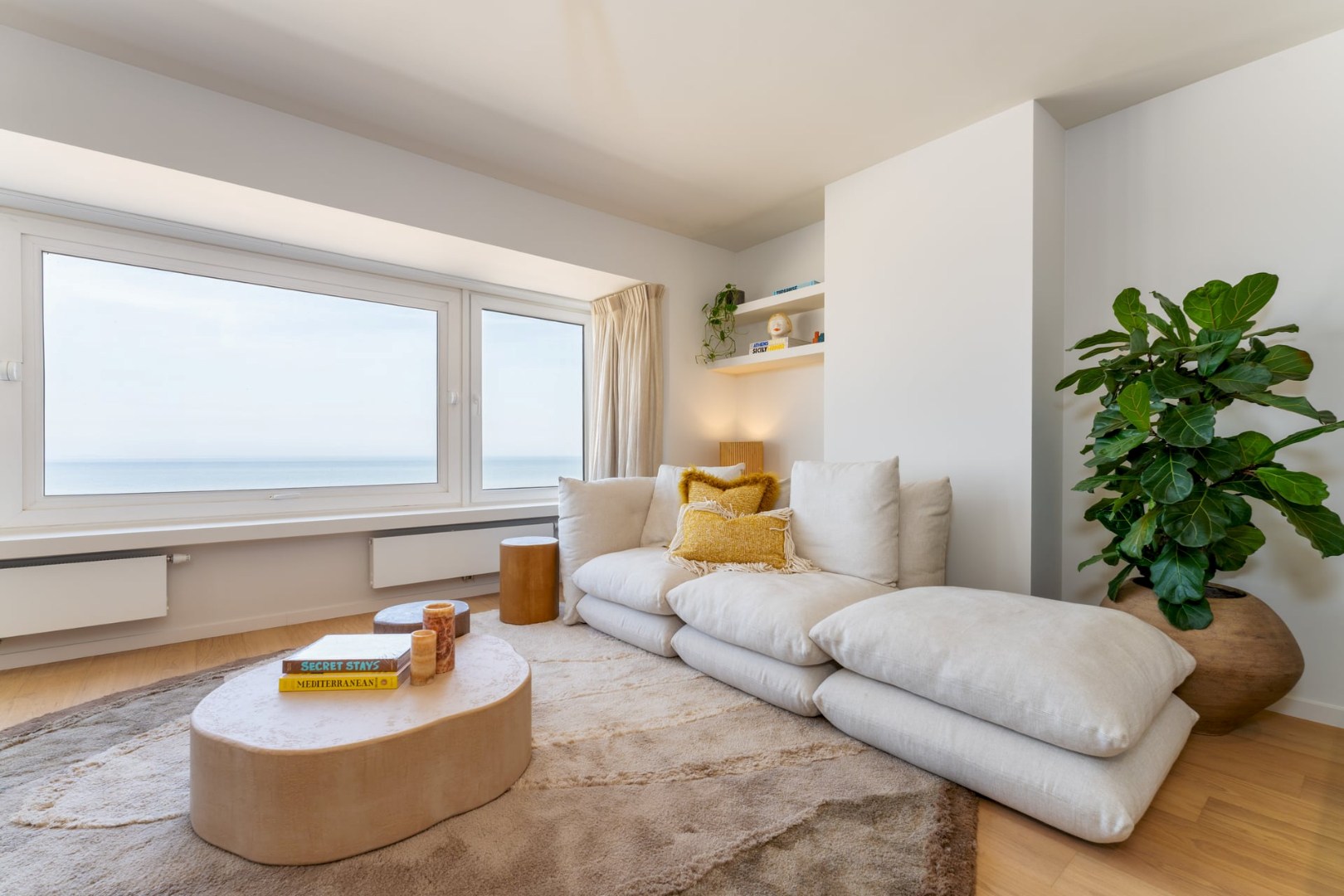 APPARTEMENT HAUT DE GAMME DE 2 CHAMBRES AVEC TERRASSE ET VUE SUR MER 