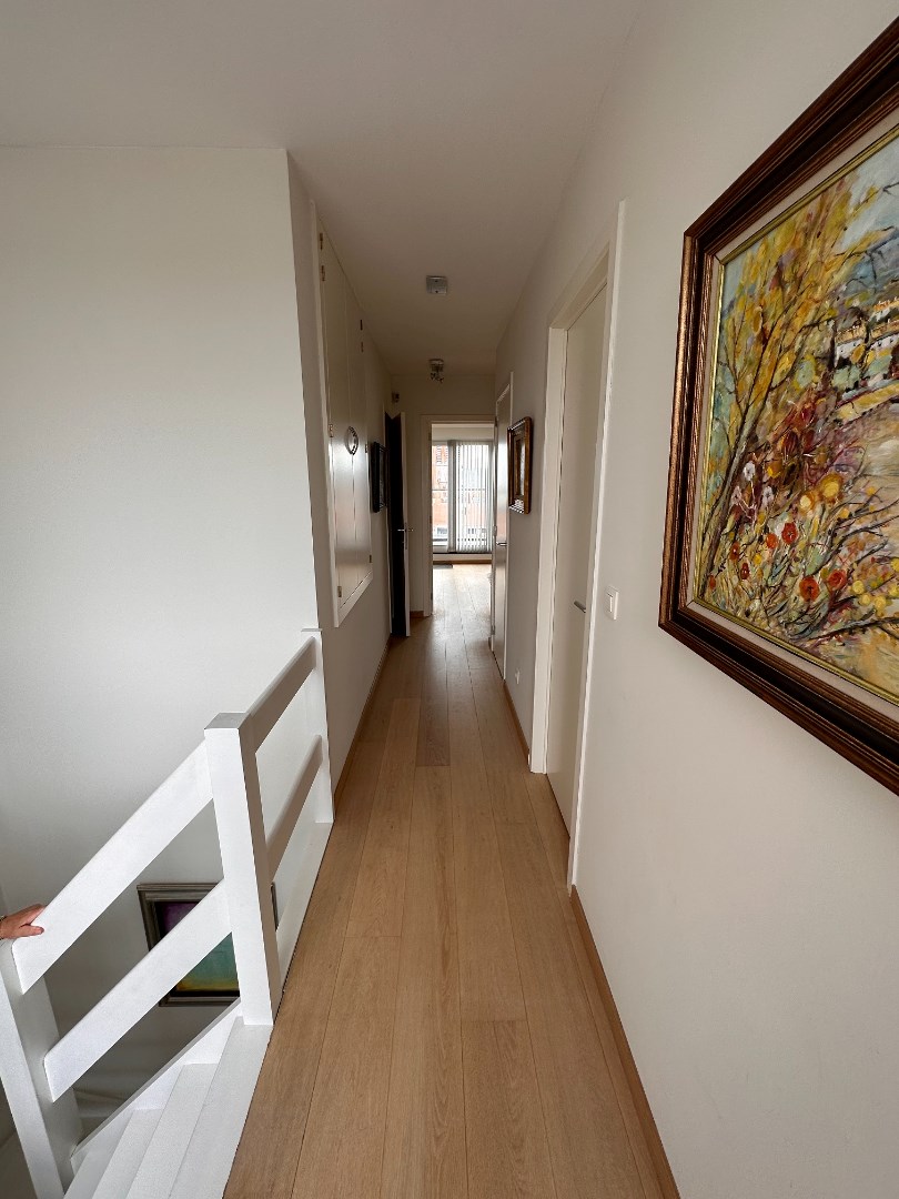 RUIME DUPLEX PENTHOUSE MET TERRASSEN OP TOPLIGGING 