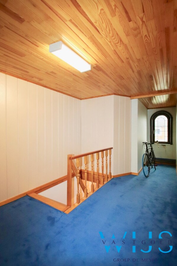 Zeer ruim instapklaar woonhuis ! 