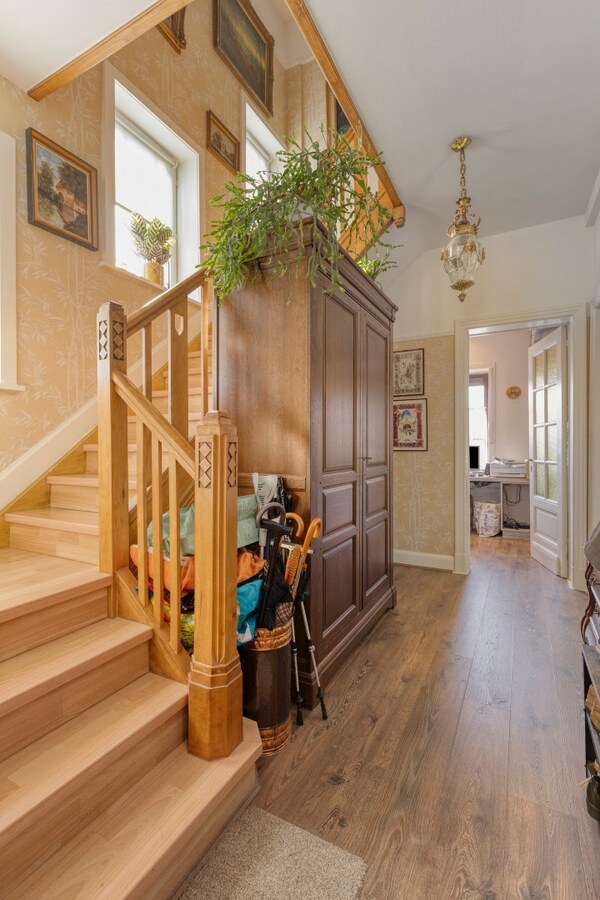 Karaktervolle woning in Engelse cottage-stijl met 3 slaapkamers 