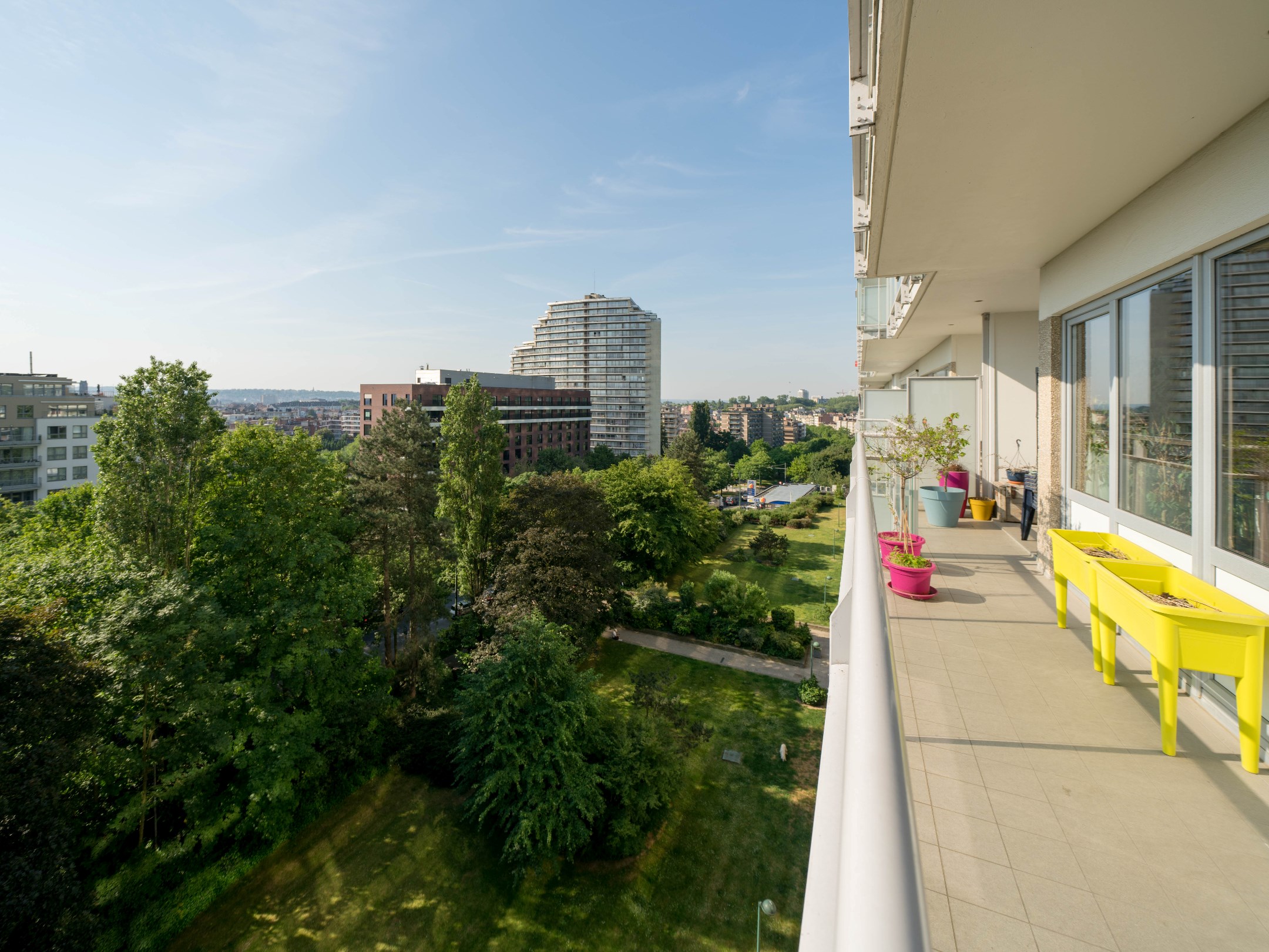 Prachtig appartement met 4 kamers, 2 bdk en 3 terrassen 