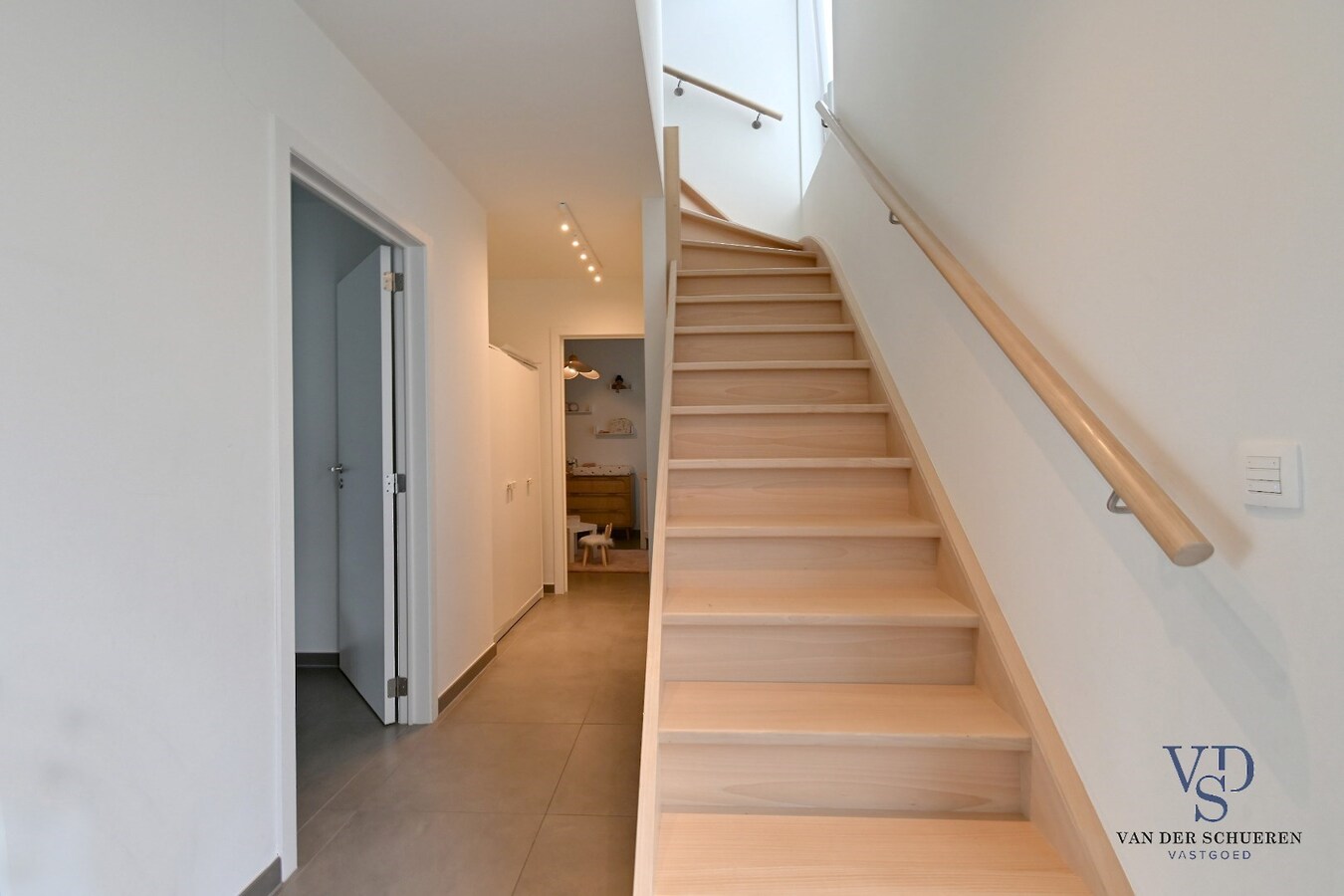 Unieke woning mét tuin in Eke. 